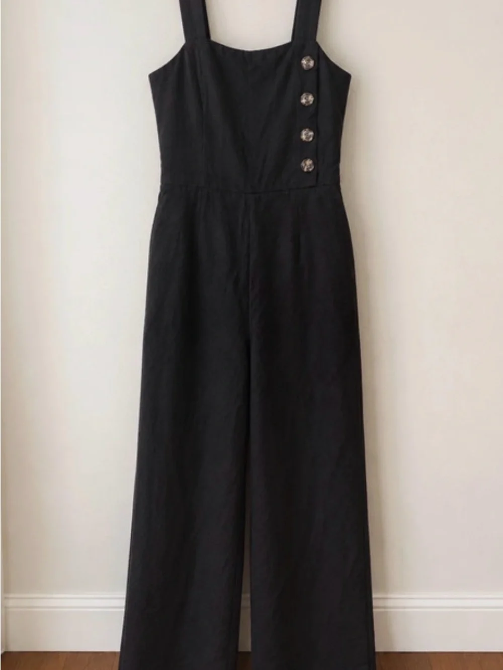 essue Black Wide-Leg Linen Jumpsuit - Picture 3 of 5